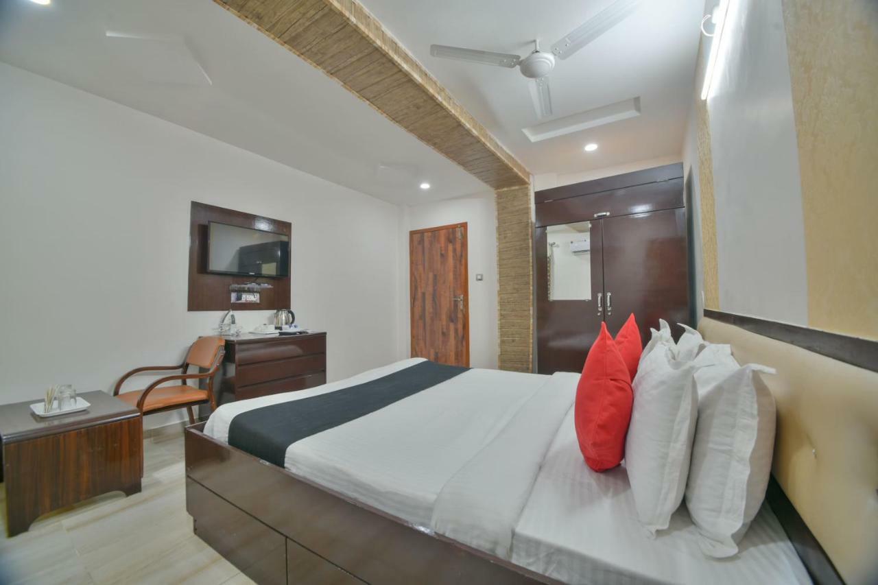 Capital O 39331 Hotel Retaj Bhilwara Номер фото